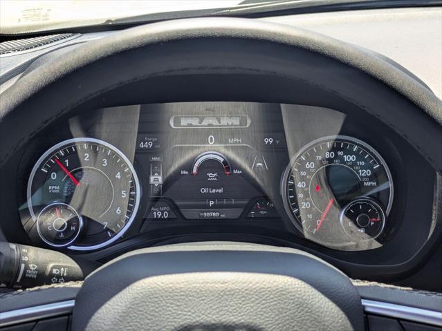 2025 Ram 1500 Big Horn Crew Cab 4x4 5'7" Box