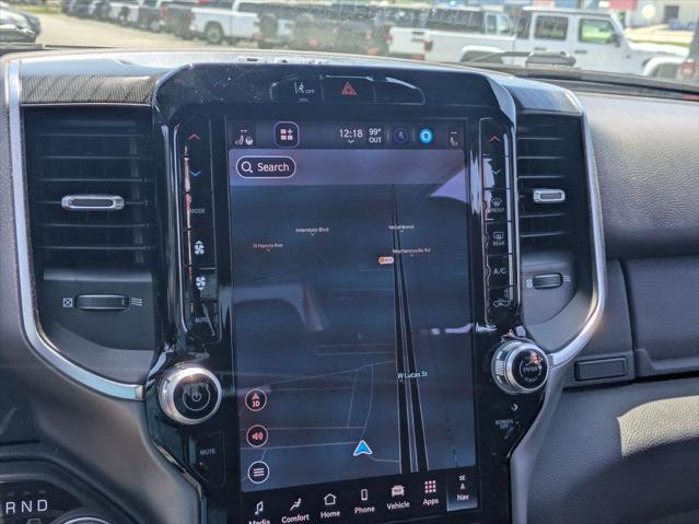 2025 Ram 1500 Big Horn Crew Cab 4x4 5'7" Box