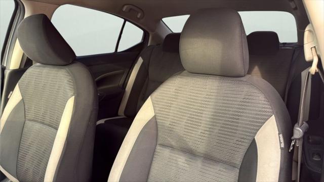 2021 Nissan Versa SV Xtronic CVT