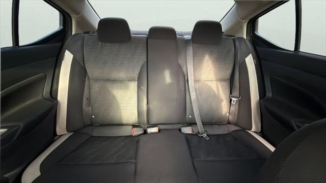 2021 Nissan Versa SV Xtronic CVT