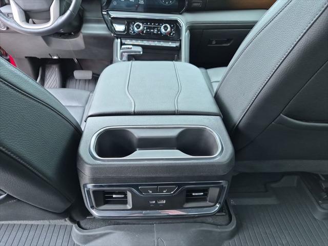 2024 GMC Sierra 1500 4WD Crew Cab Short Box Denali