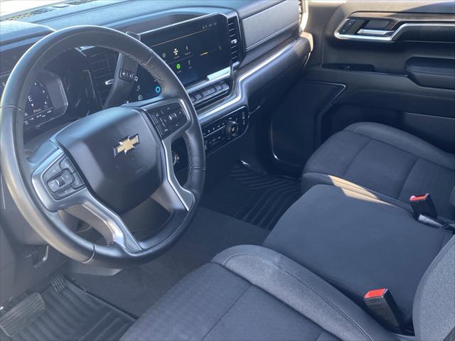 2023 Chevrolet Silverado 1500 2WD Crew Cab Short Bed LT