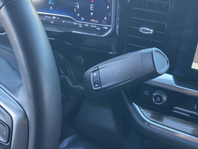 2023 Chevrolet Silverado 1500 2WD Crew Cab Short Bed LT