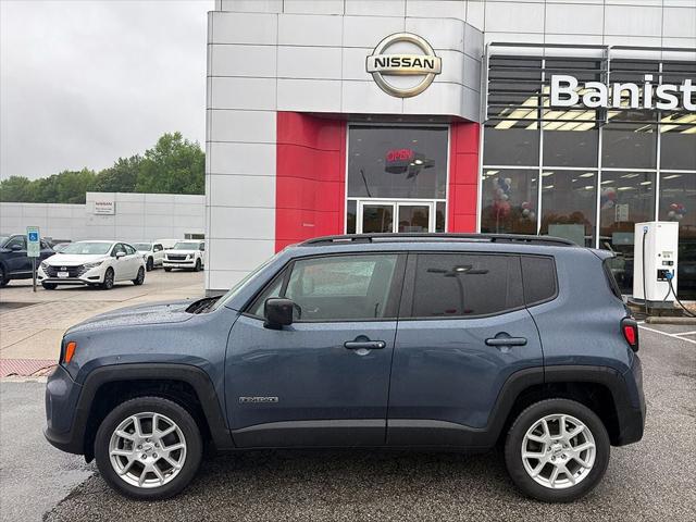 2022 Jeep Renegade Latitude 4x4 2022 Jeep Renegade Latitude 4x4