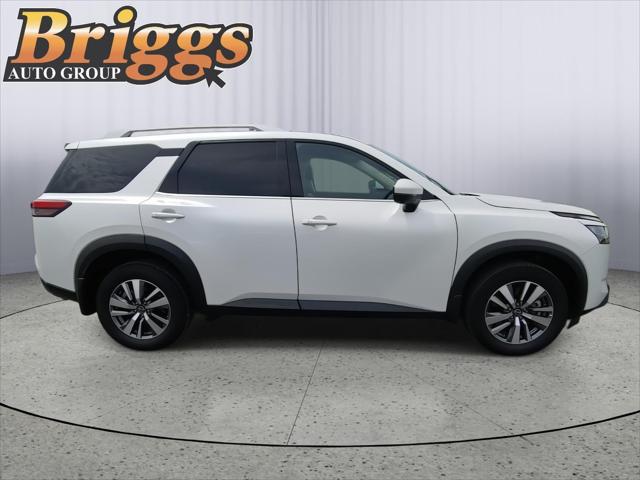 2025 Nissan Pathfinder SL 4WD
