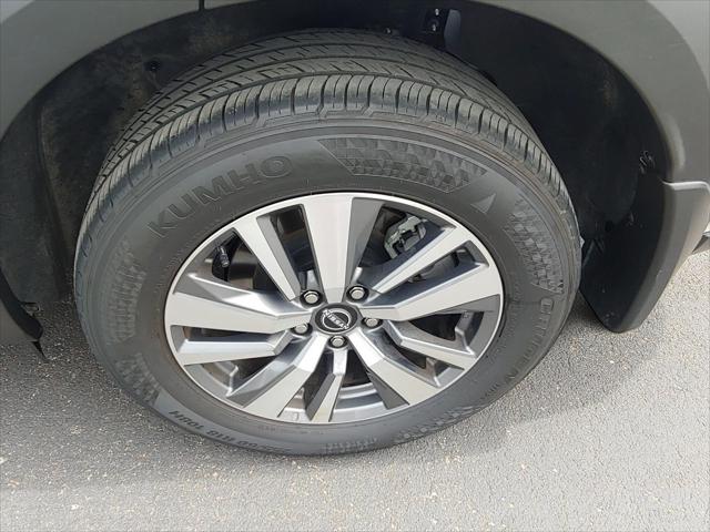 2025 Nissan Pathfinder SL 4WD