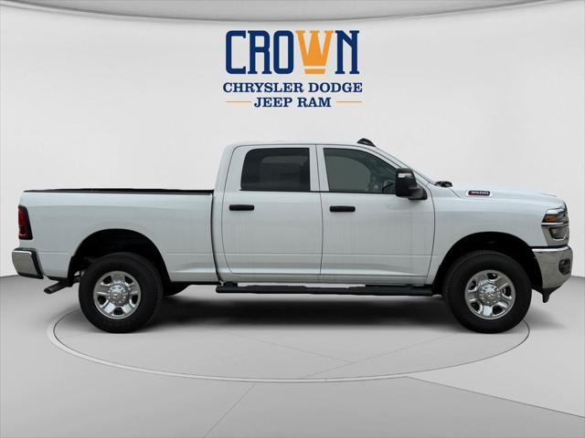 2026 RAM Ram 3500 RAM 3500 TRADESMAN CREW CAB 4X4 64 BOX