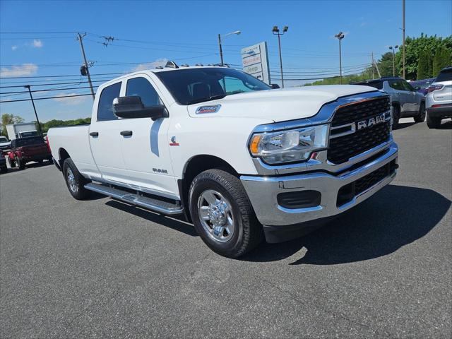 2022 RAM 3500 Tradesman Crew Cab 4x2 8 Box 2022 RAM 3500 Tradesman Crew Cab 4x2 8 Box