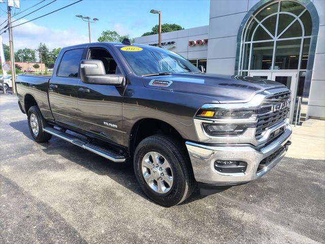 2025 RAM 2500 Big Horn Crew Cab 4x4 64 Box 2025 RAM 2500 Big Horn Crew Cab 4x4 64 Box