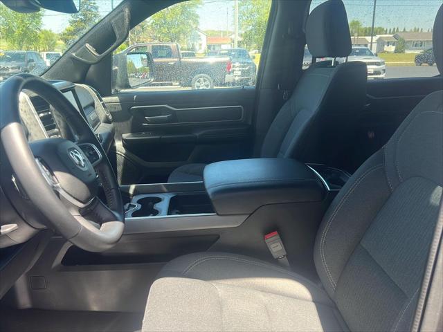 2022 Ram 1500 Big Horn Crew Cab 4x4 5'7" Box