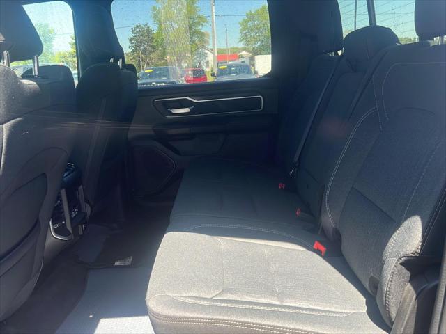2022 Ram 1500 Big Horn Crew Cab 4x4 5'7" Box