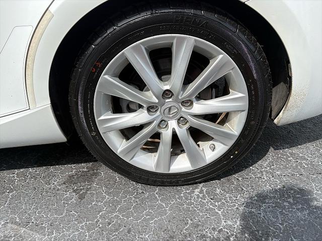 2015 Lexus IS 250 Crafted Line