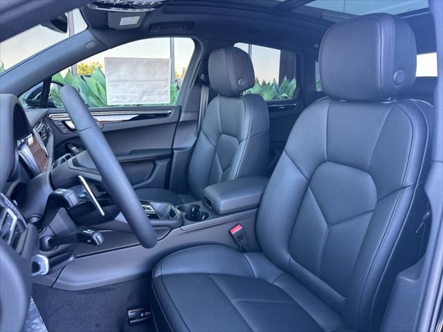 2026 Porsche Macan Unknown