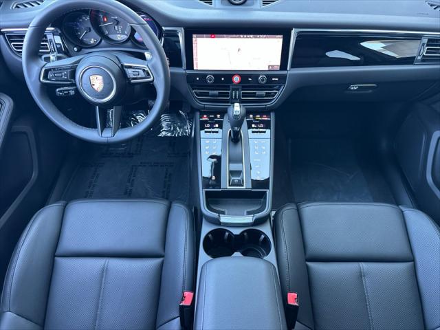 2026 Porsche Macan Unknown