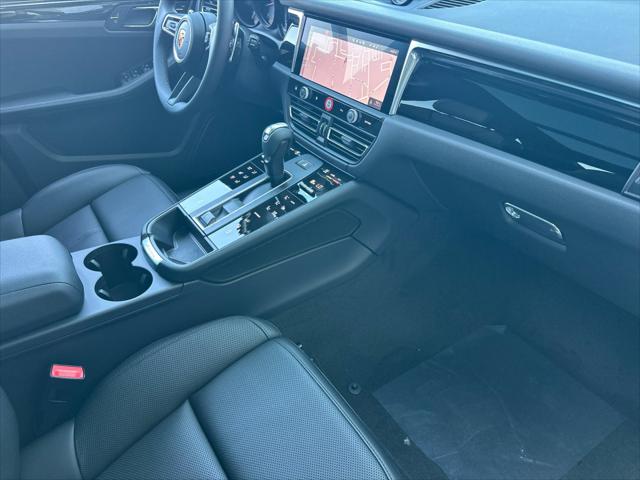 2026 Porsche Macan Unknown