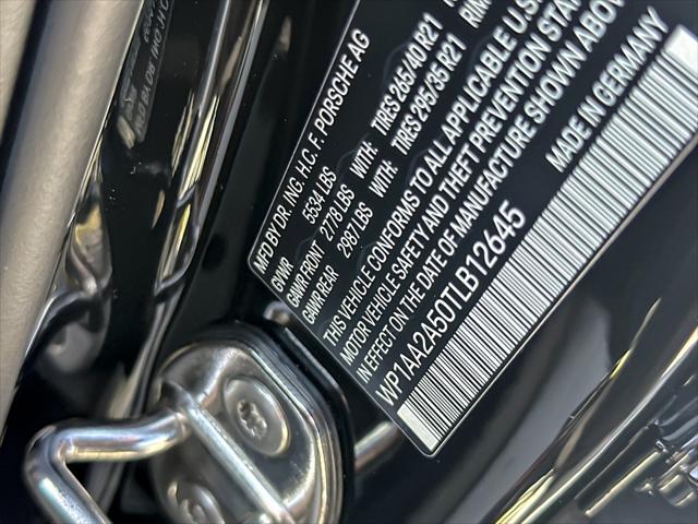 2026 Porsche Macan Unknown