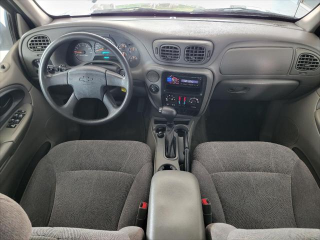 2004 Chevrolet TrailBlazer LS