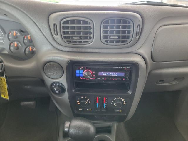 2004 Chevrolet TrailBlazer LS