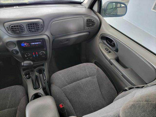 2004 Chevrolet TrailBlazer LS