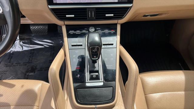 2019 Porsche Cayenne Sport Utility 4D