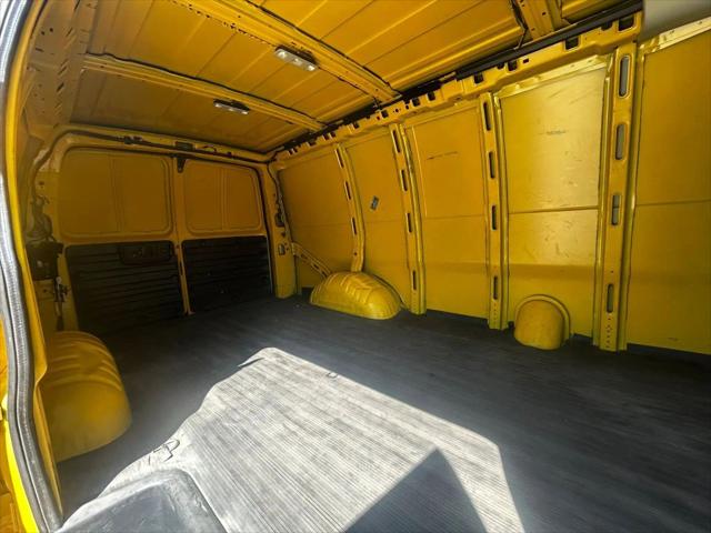2023 Chevrolet Express Cargo Van RWD 2500 Regular Wheelbase WT