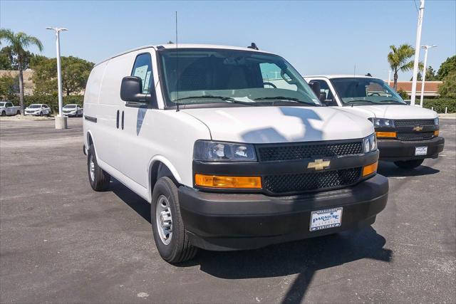 2026 Chevrolet Express Cargo Van 2500 Regular Wheelbase, WT, RWD