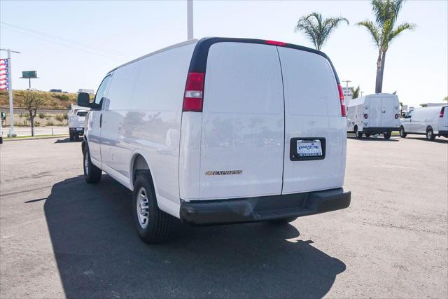 2026 Chevrolet Express Cargo Van 2500 Regular Wheelbase, WT, RWD