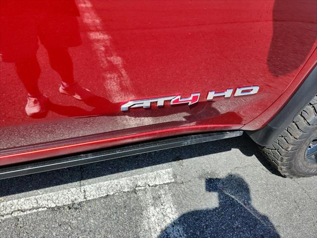 2026 GMC Sierra 2500HD Crew Cab, Standard Bed, AT4, 4WD