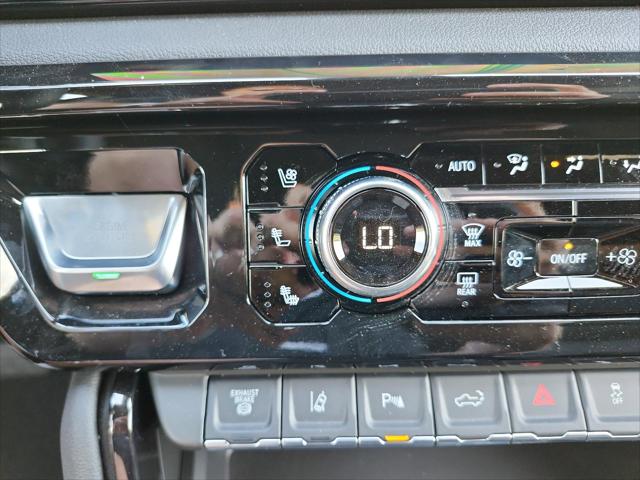 2026 GMC Sierra 2500HD Crew Cab, Standard Bed, AT4, 4WD