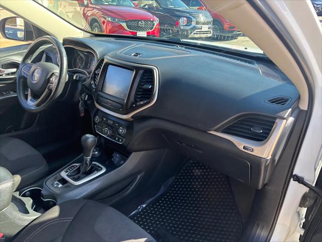 2016 Jeep Cherokee Altitude