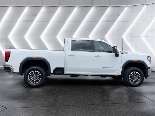 2026 GMC Sierra 2500HD Crew Cab, Standard Bed, SLE, 4WD
