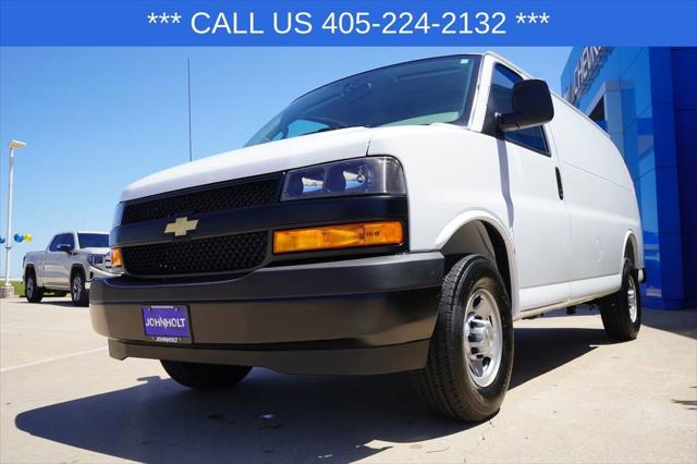 2026 Chevrolet Express Cargo Van 2500 Regular Wheelbase, WT, RWD