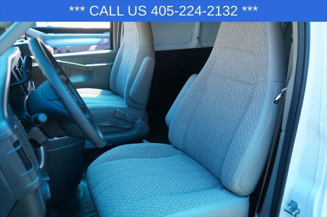 2026 Chevrolet Express Cargo Van 2500 Regular Wheelbase, WT, RWD