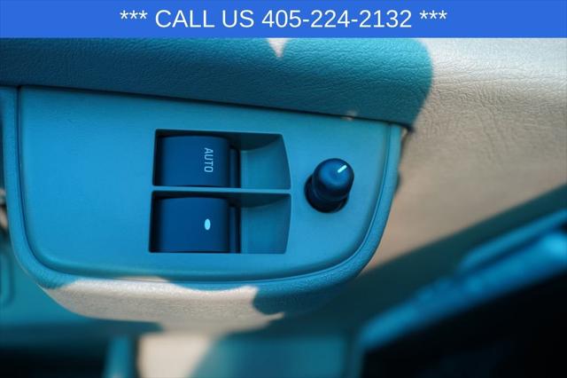 2026 Chevrolet Express Cargo Van 2500 Regular Wheelbase, WT, RWD