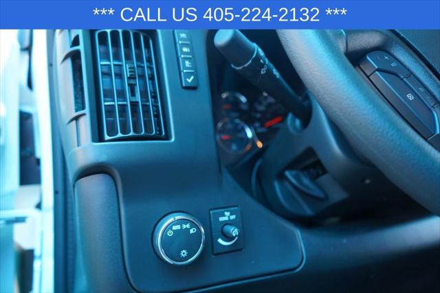 2026 Chevrolet Express Cargo Van 2500 Regular Wheelbase, WT, RWD