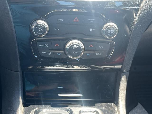2019 Chrysler 300 300S