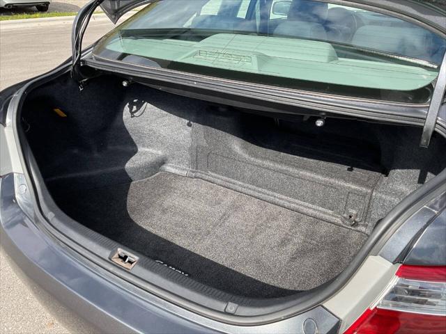 2009 Toyota Camry Base 4dr Sedan