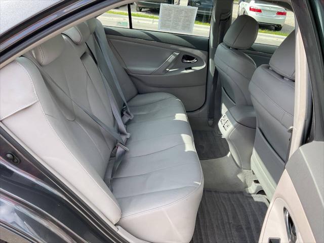 2009 Toyota Camry Base 4dr Sedan