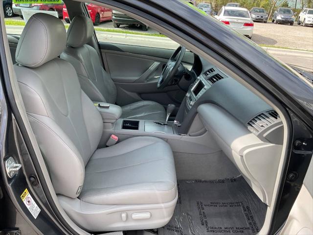 2009 Toyota Camry Base 4dr Sedan
