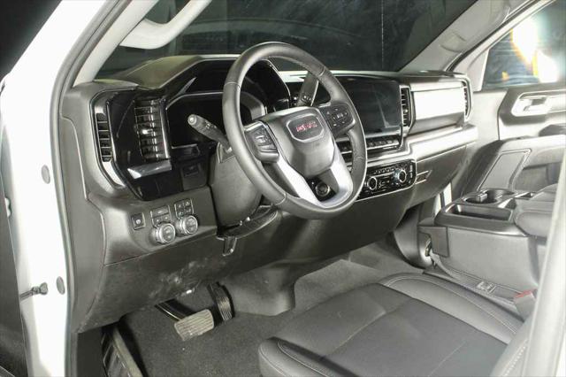 2026 GMC Sierra 1500 Crew Cab, Short Bed, SLT, 4WD