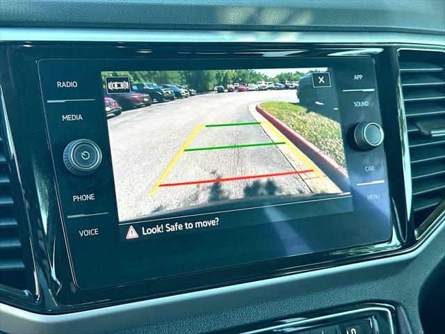 2022 Volkswagen Atlas 3.6L V6 SE w/Technology