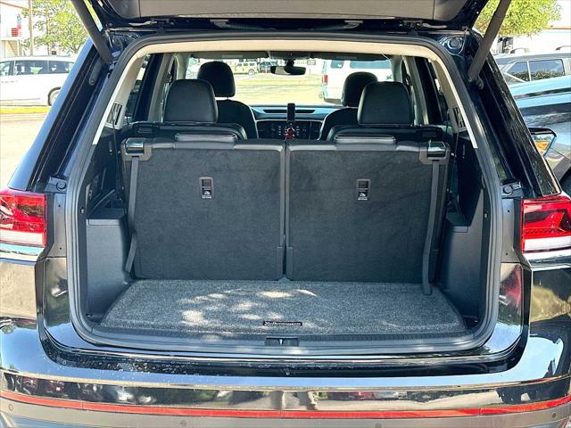 2022 Volkswagen Atlas 3.6L V6 SE w/Technology