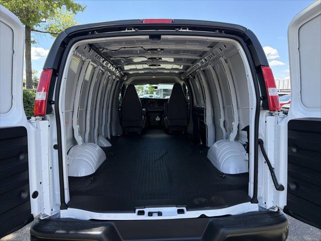 2026 GMC Savana Cargo 3500 Extended Wheelbase, Work Van, RWD