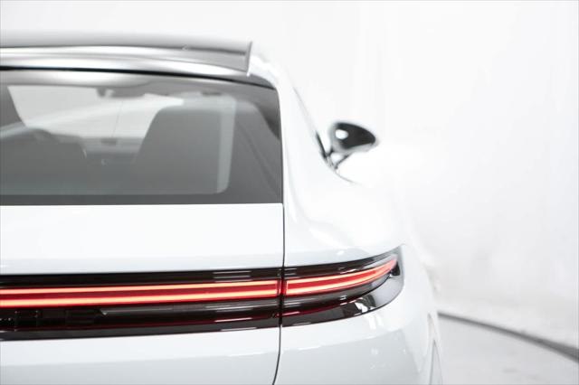 2026 Porsche Panamera RWD