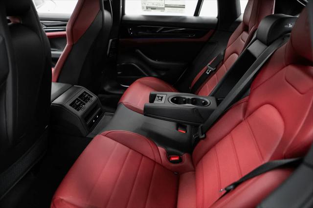 2026 Porsche Panamera RWD