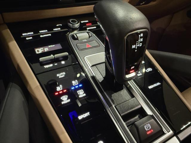 2023 Porsche Cayenne Platinum Edition