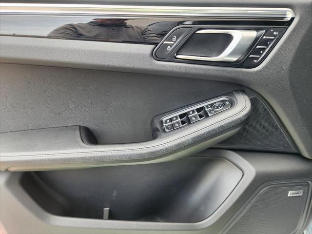 2022 Porsche Macan Base - Photo 20