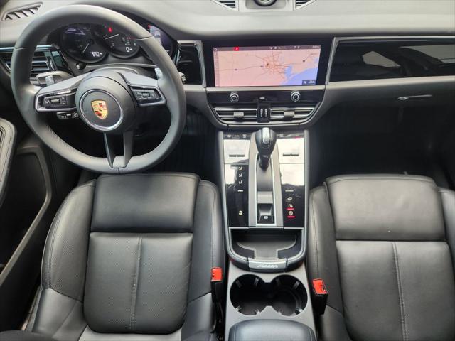 2022 Porsche Macan Base - Photo 24