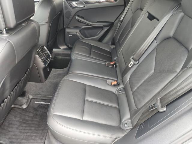 2022 Porsche Macan Base - Photo 28