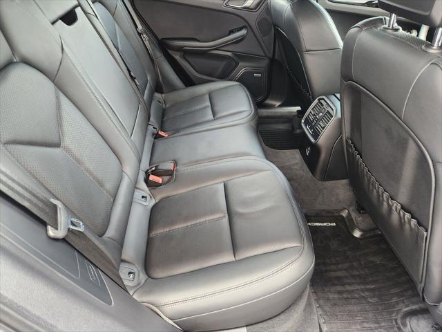 2022 Porsche Macan Base - Photo 29